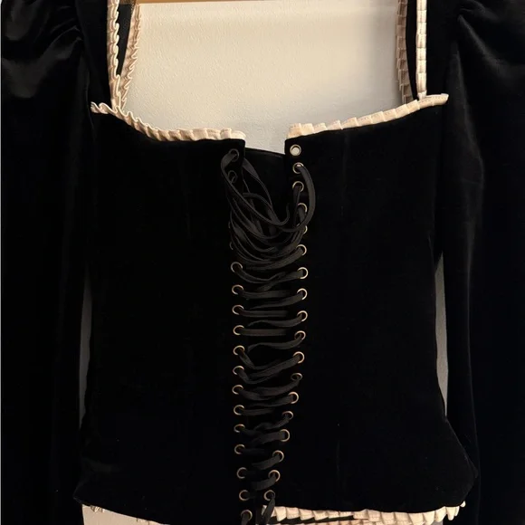 House of CB NOA Black Velvet Corset - Picture 11 of 11